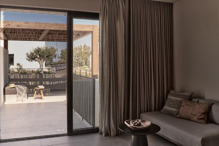 Theros All Suite Hotel - Adults Only