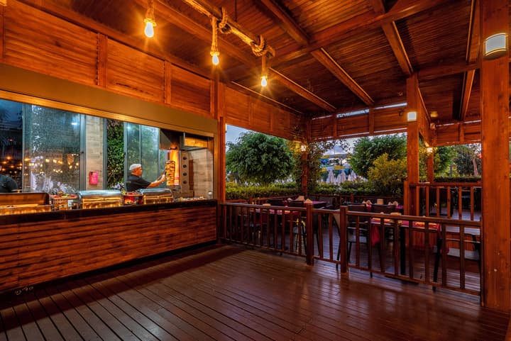Arnor De Luxe Hotel