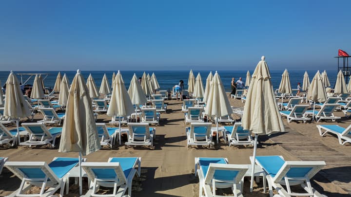 Arnor De Luxe Hotel