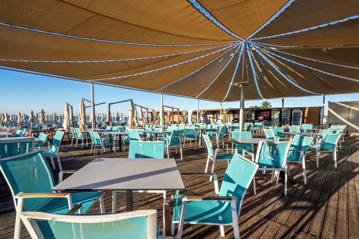 Arnor De Luxe Hotel