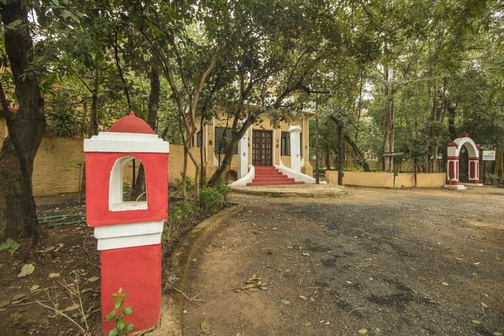 Krishna Jungle Resort By Beyond Stay