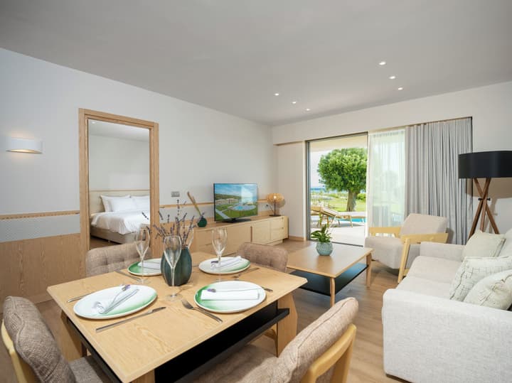 Ammoa Luxury Hotel & Spa Resort
