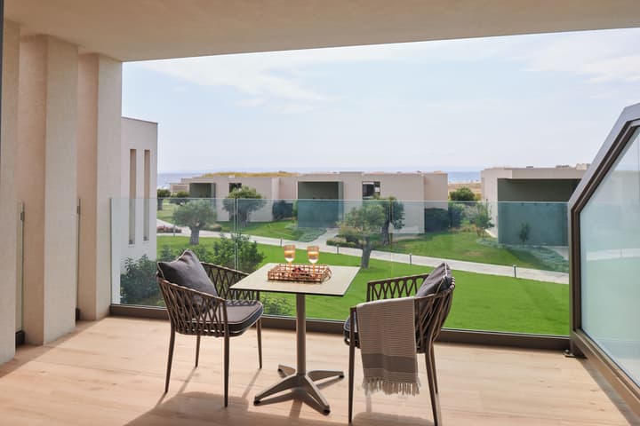 Ammoa Luxury Hotel & Spa Resort