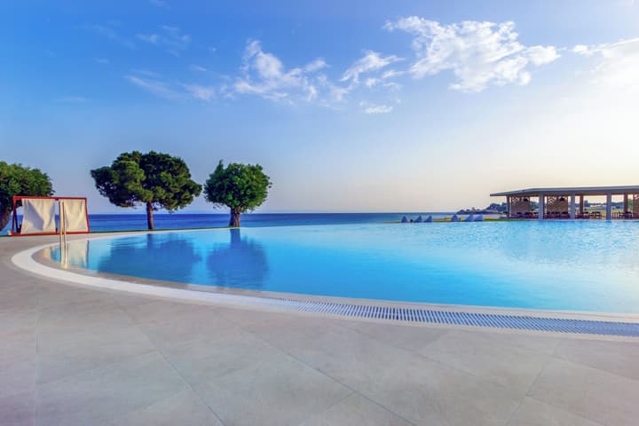 Ammoa Luxury Hotel & Spa Resort