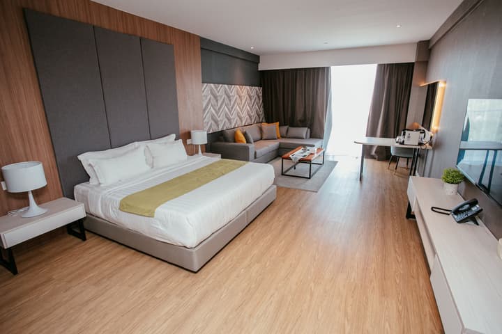 The Aru Hotel, Aru Suites by Ayuhouz