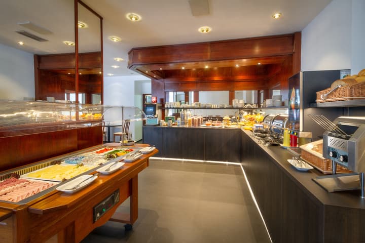 Hotel Harmony