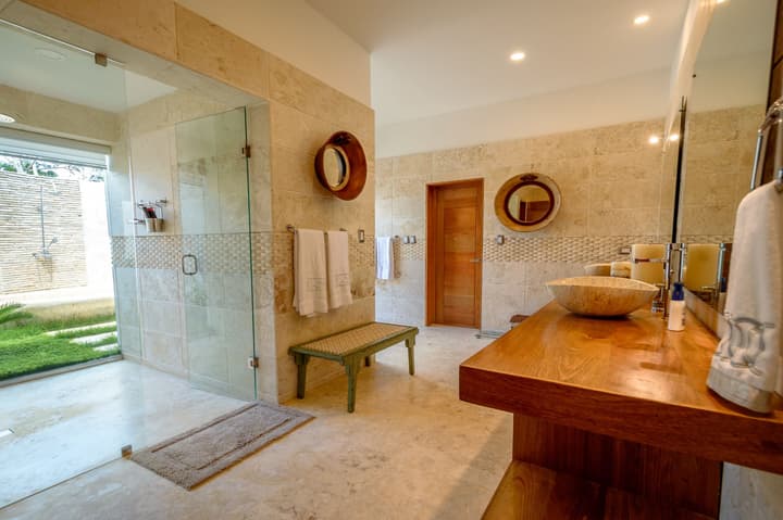 Luxurious 5-bdr villa at Casa de Campo