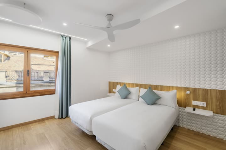 Odyssey Rooms