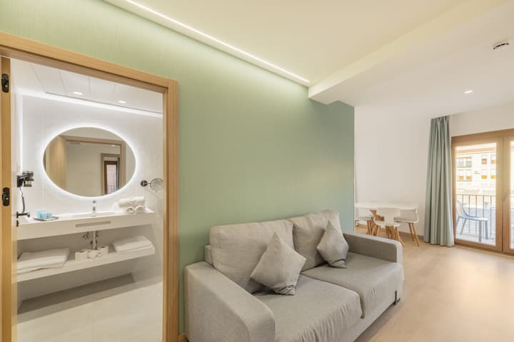 Odyssey Rooms