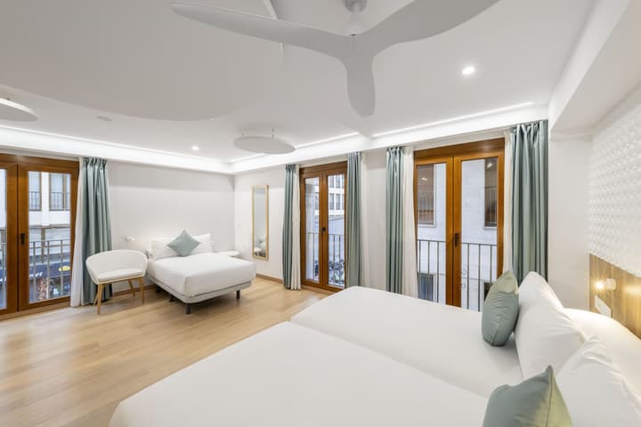 Odyssey Rooms