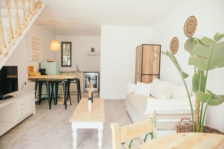 Exi Sea Side Suites