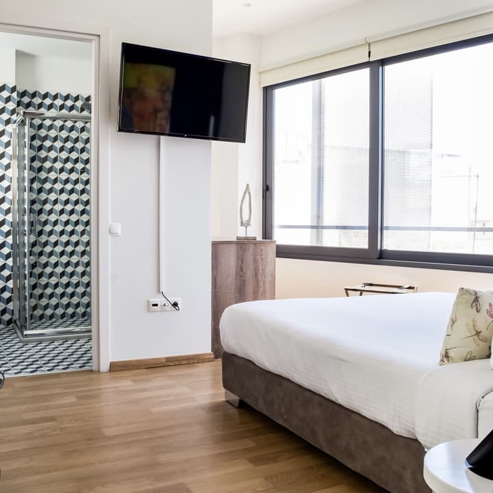 Iasonos Suites