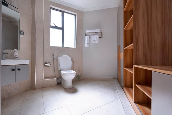 Raha Suites