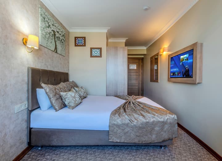 Sultan Hamit Hotel