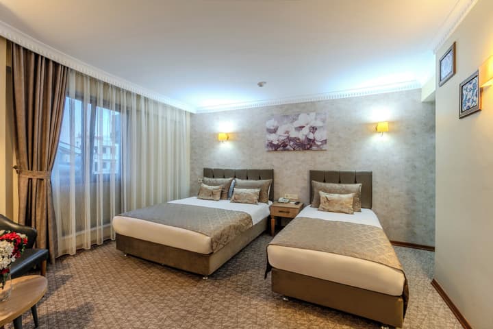 Sultan Hamit Hotel