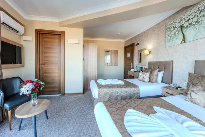 Sultan Hamit Hotel