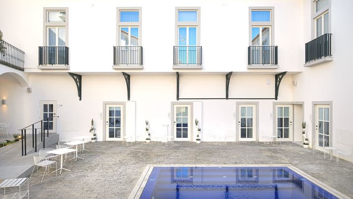 MouraSuites Hotel