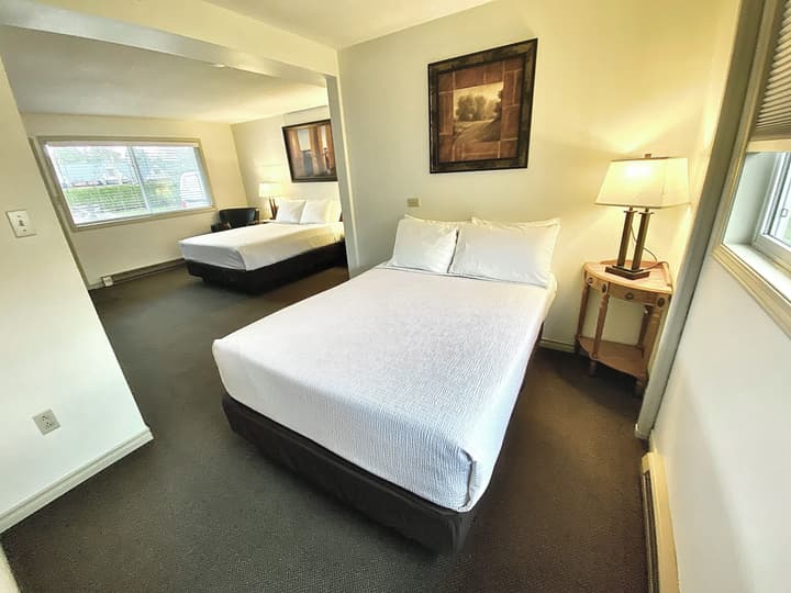 Arbutus Grove Motel