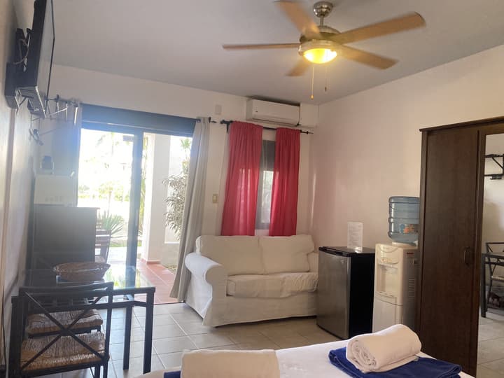 Stanza Mare Beach Front