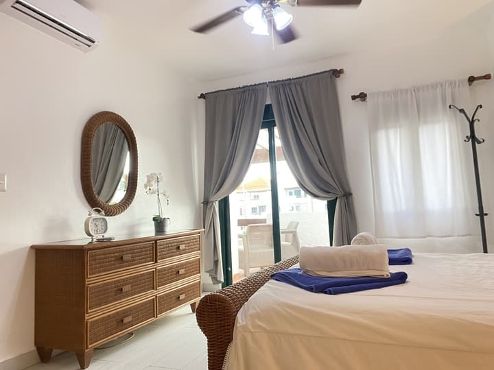 Stanza Mare Beach Front