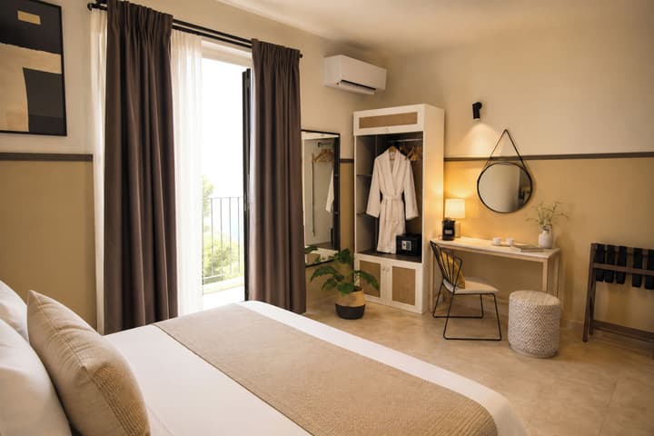 ELLE Rooms & Suites