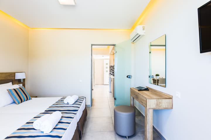 Theo Star Beach Hotel