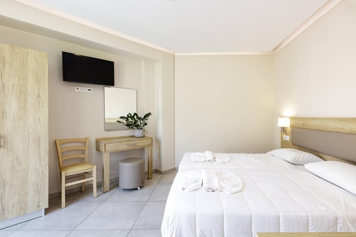 Theo Star Beach Hotel