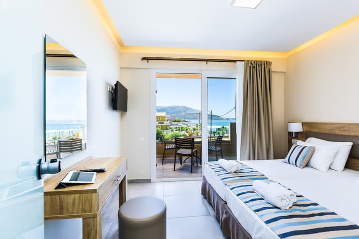 Theo Star Beach Hotel