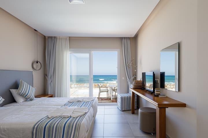 Theo Star Beach Hotel