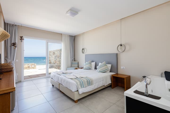 Theo Star Beach Hotel