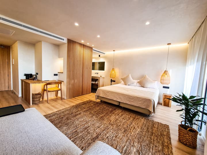 S Estancia Suites