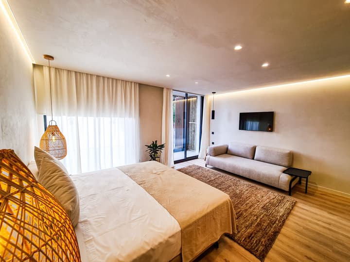 S Estancia Suites