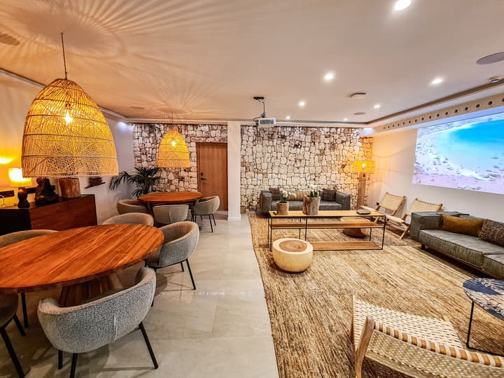S Estancia Suites