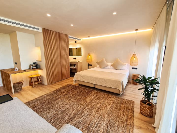 S Estancia Suites