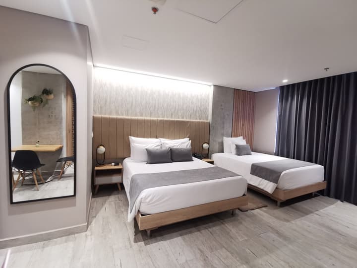 Eutopiq Hotel