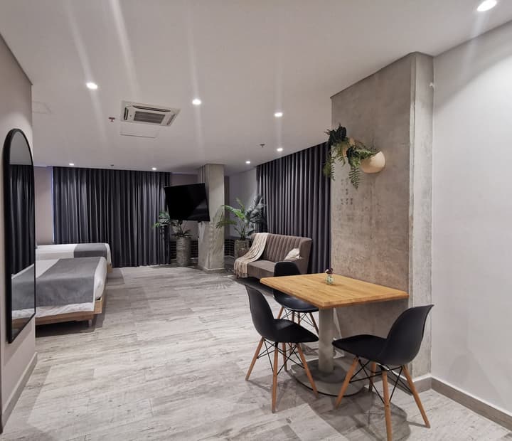 Eutopiq Hotel