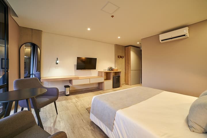 Eutopiq Hotel