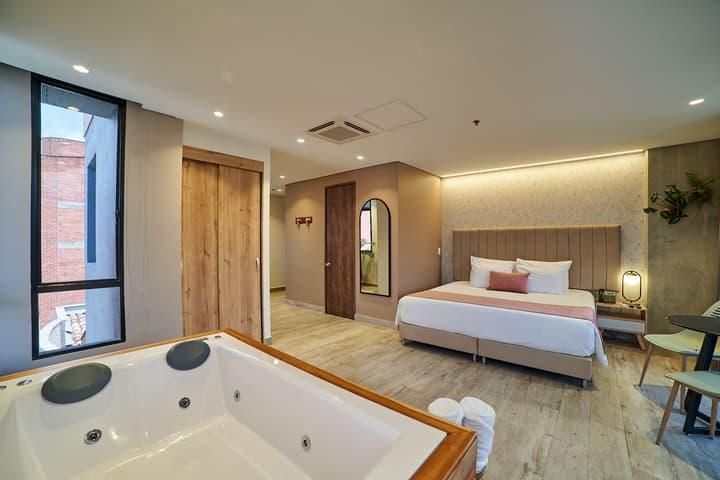 Eutopiq Hotel