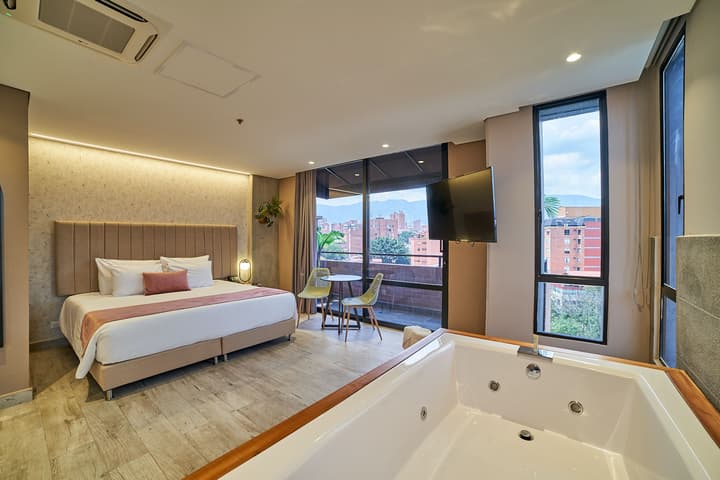 Eutopiq Hotel