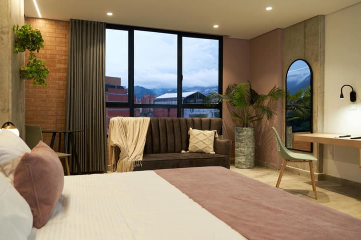 Eutopiq Hotel