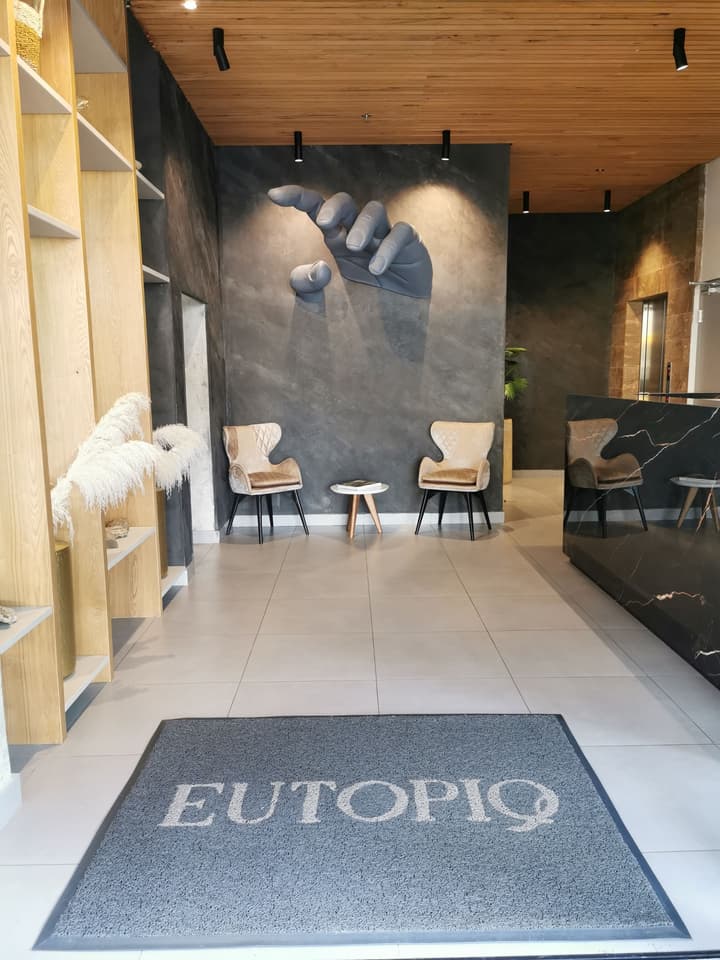 Eutopiq Hotel