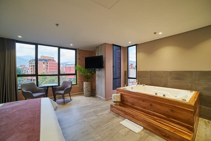 Eutopiq Hotel