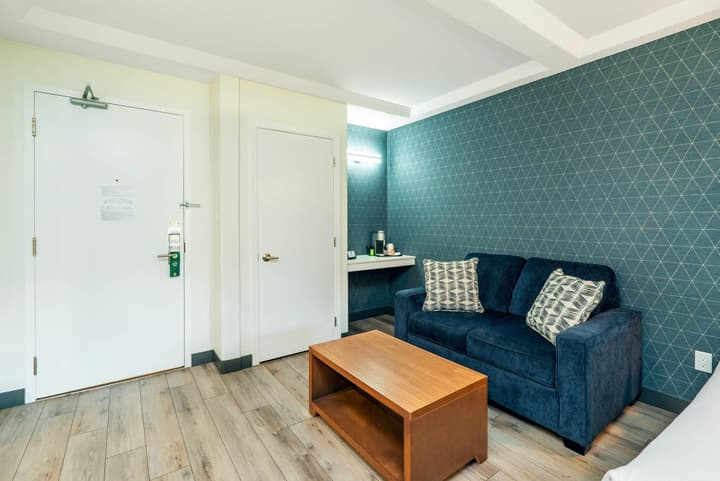 Quality Inn & Suites Clearwater
