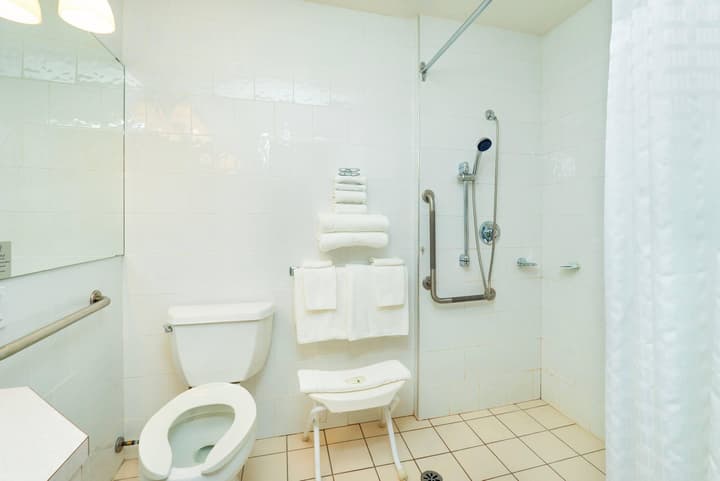 Quality Inn & Suites Clearwater