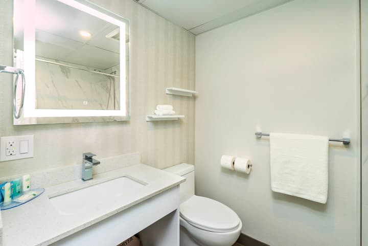 Quality Inn & Suites Clearwater