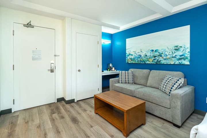 Quality Inn & Suites Clearwater