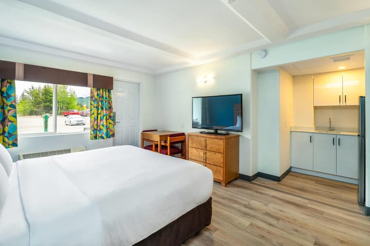 Quality Inn & Suites Clearwater