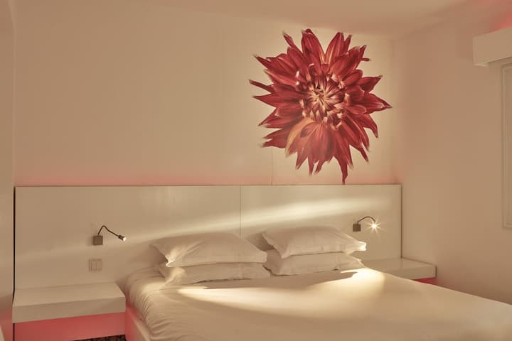 So White Club Resort