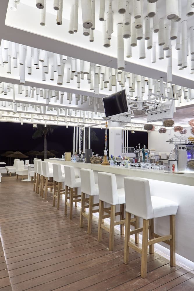 So White Club Resort