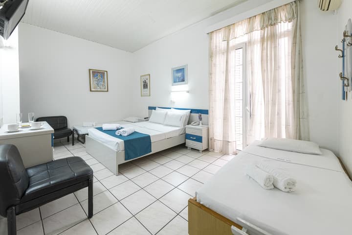 ROY Hotel